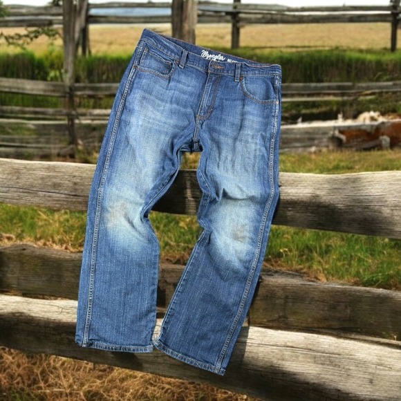 Wrangler‎ Retro Jeans Men 36x30 Relaxed Bootcut Blue Denim Cowboy Rodeo Wide - Picture 1 of 13